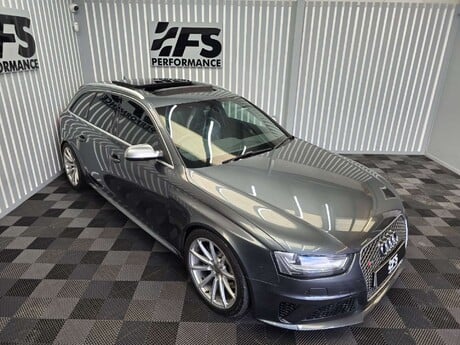 Audi RS4 4.2 FSI V8 Estate 5dr Petrol S Tronic quattro Euro 5 (450 ps) 13