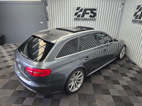 Audi RS4 4.2 FSI V8 Estate 5dr Petrol S Tronic quattro Euro 5 (450 ps) 14