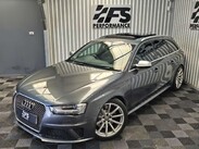 Audi RS4 4.2 FSI V8 Estate 5dr Petrol S Tronic quattro Euro 5 (450 ps) 43