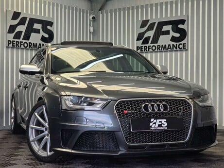 Audi RS4 4.2 FSI V8 Estate 5dr Petrol S Tronic quattro Euro 5 (450 ps) 44