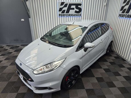 Ford Fiesta 1.6T EcoBoost ST-200 Hatchback 3dr Petrol Manual Euro 6 (200 ps) 15