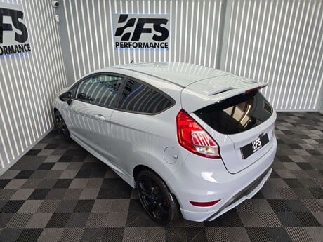 Ford Fiesta 1.6T EcoBoost ST-200 Hatchback 3dr Petrol Manual Euro 6 (200 ps) 16