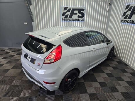 Ford Fiesta 1.6T EcoBoost ST-200 Hatchback 3dr Petrol Manual Euro 6 (200 ps) 18