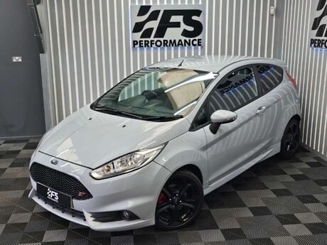 Ford Fiesta 1.6T EcoBoost ST-200 Hatchback 3dr Petrol Manual Euro 6 (200 ps) 30