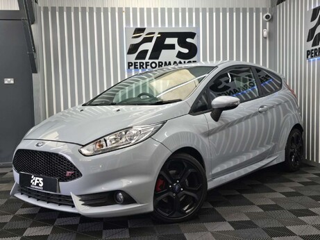 Ford Fiesta 1.6T EcoBoost ST-200 Hatchback 3dr Petrol Manual Euro 6 (200 ps) 32