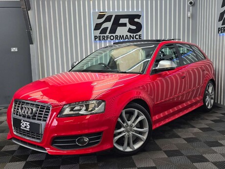 Audi S3 2.0 TFSI Sportback 5dr Petrol S Tronic quattro Euro 5 (265 ps) 3