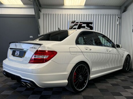 Mercedes-Benz C Class 6.3 C63 V8 AMG Saloon 4dr Petrol SpdS MCT Euro 5 (457 ps) 17