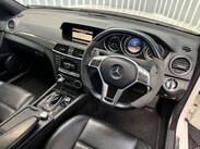 Mercedes-Benz C Class 6.3 C63 V8 AMG Saloon 4dr Petrol SpdS MCT Euro 5 (457 ps) 32