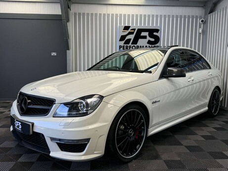 Mercedes-Benz C Class 6.3 C63 V8 AMG Saloon 4dr Petrol SpdS MCT Euro 5 (457 ps) 33