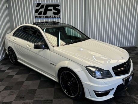 Mercedes-Benz C Class 6.3 C63 V8 AMG Saloon 4dr Petrol SpdS MCT Euro 5 (457 ps) 39