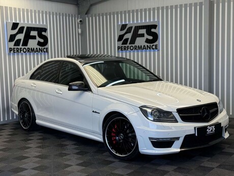 Mercedes-Benz C Class 6.3 C63 V8 AMG Saloon 4dr Petrol SpdS MCT Euro 5 (457 ps) 44