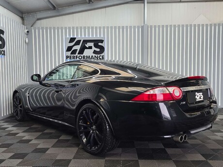 Jaguar XKR 4.2 V8 Coupe 2dr Petrol Auto Euro 4 (420 ps) 46