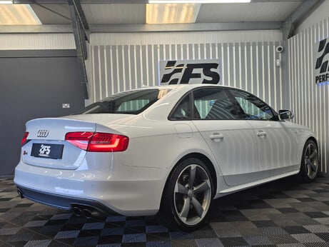 Audi S4 3.0 TFSI V6 Saloon 4dr Petrol S Tronic quattro Euro 5 (s/s) (333 ps) 2