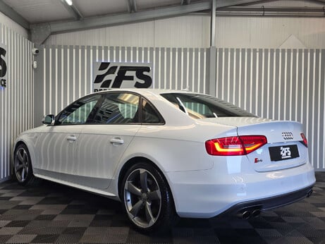 Audi S4 3.0 TFSI V6 Saloon 4dr Petrol S Tronic quattro Euro 5 (s/s) (333 ps) 37