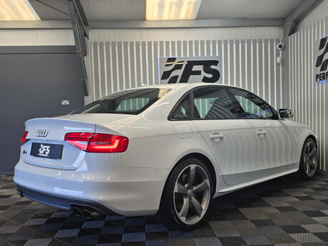 Audi S4 3.0 TFSI V6 Saloon 4dr Petrol S Tronic quattro Euro 5 (s/s) (333 ps) 43