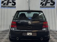 Volkswagen Golf 3.2 R32 Hatchback 3dr Petrol Manual (276 g/km, 240 bhp) 5