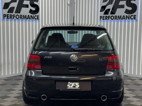 Volkswagen Golf 3.2 R32 Hatchback 3dr Petrol Manual (276 g/km, 240 bhp) 1