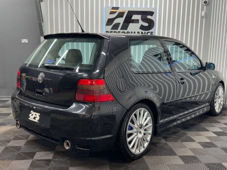 Volkswagen Golf 3.2 R32 Hatchback 3dr Petrol Manual (276 g/km, 240 bhp) 22