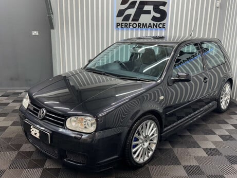 Volkswagen Golf 3.2 R32 Hatchback 3dr Petrol Manual (276 g/km, 240 bhp) 20