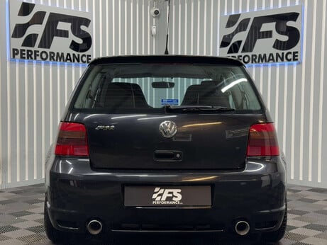 Volkswagen Golf 3.2 R32 Hatchback 3dr Petrol Manual (276 g/km, 240 bhp) 23