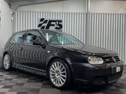 Volkswagen Golf 3.2 R32 Hatchback 3dr Petrol Manual (276 g/km, 240 bhp) 39