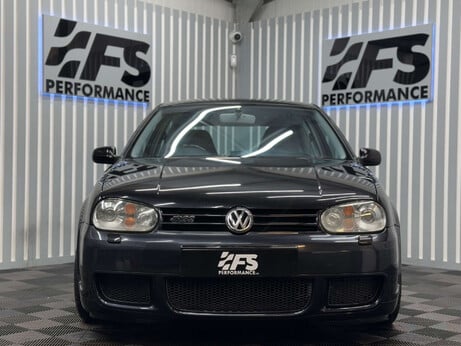 Volkswagen Golf 3.2 R32 Hatchback 3dr Petrol Manual (276 g/km, 240 bhp) 36