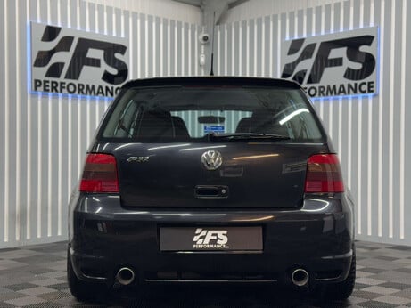 Volkswagen Golf 3.2 R32 Hatchback 3dr Petrol Manual (276 g/km, 240 bhp) 37