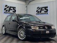 Volkswagen Golf 3.2 R32 Hatchback 3dr Petrol Manual (276 g/km, 240 bhp) 1