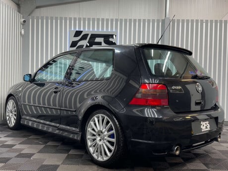 Volkswagen Golf 3.2 R32 Hatchback 3dr Petrol Manual (276 g/km, 240 bhp) 20