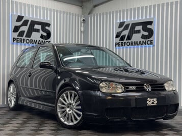 Volkswagen Golf 3.2 R32 Hatchback 3dr Petrol Manual (276 g/km, 240 bhp)