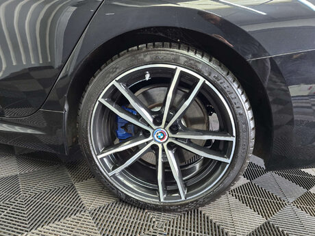 BMW 3 Series 3.0 330d M Sport Saloon 4dr Diesel Auto xDrive Euro 6 (s/s) (265 ps) 33