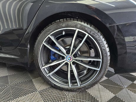 BMW 3 Series 3.0 330d M Sport Saloon 4dr Diesel Auto xDrive Euro 6 (s/s) (265 ps) 29