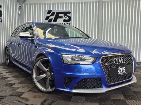 Audi RS4 4.2 FSI V8 Estate 5dr Petrol S Tronic quattro Euro 5 (450 ps) 39