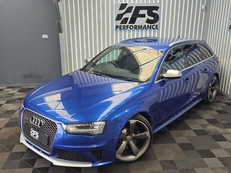 Audi RS4 4.2 FSI V8 Estate 5dr Petrol S Tronic quattro Euro 5 (450 ps) 47