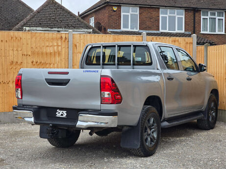 Toyota Hilux 2.4 D-4D Active Pickup Double Cab 4dr Diesel Manual 4WD Euro 6 (3.5t) (150 6