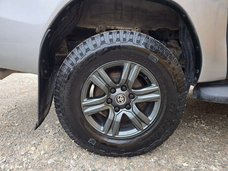 Toyota Hilux 2.4 D-4D Active Pickup Double Cab 4dr Diesel Manual 4WD Euro 6 (3.5t) (150 10