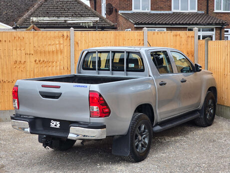 Toyota Hilux 2.4 D-4D Active Pickup Double Cab 4dr Diesel Manual 4WD Euro 6 (3.5t) (150 20