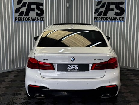 BMW 5 Series 2.0 530e 12kWh M Sport Saloon 4dr Petrol Plug-in Hybrid Auto xDrive Euro 6 1