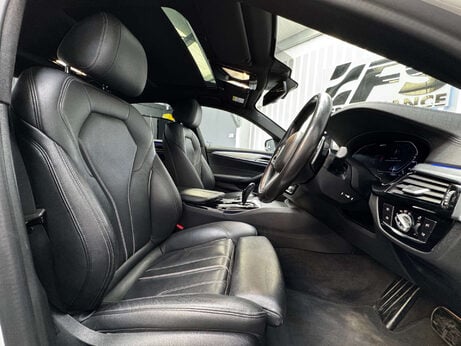 BMW 5 Series 2.0 530e 12kWh M Sport Saloon 4dr Petrol Plug-in Hybrid Auto xDrive Euro 6 3
