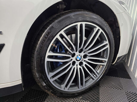 BMW 5 Series 2.0 530e 12kWh M Sport Saloon 4dr Petrol Plug-in Hybrid Auto xDrive Euro 6 25