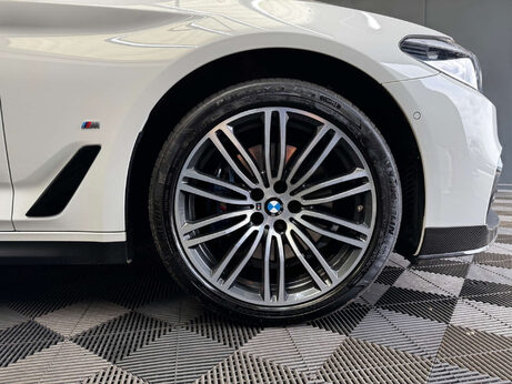 BMW 5 Series 2.0 530e 12kWh M Sport Saloon 4dr Petrol Plug-in Hybrid Auto xDrive Euro 6 9