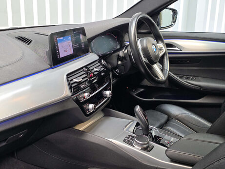 BMW 5 Series 2.0 530e 12kWh M Sport Saloon 4dr Petrol Plug-in Hybrid Auto xDrive Euro 6 4