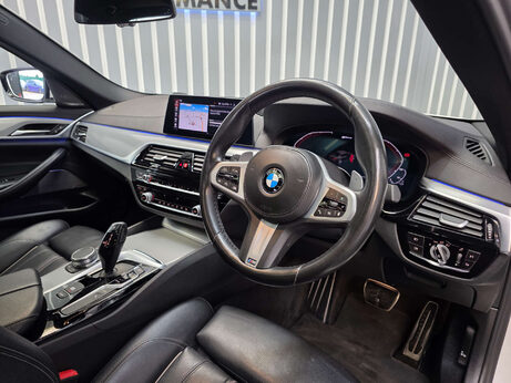 BMW 5 Series 2.0 530e 12kWh M Sport Saloon 4dr Petrol Plug-in Hybrid Auto xDrive Euro 6 17