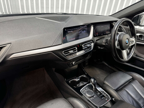 BMW 1 Series 2.0 M135i Hatchback 5dr Petrol Auto xDrive Euro 6 (s/s) (306 ps) 32
