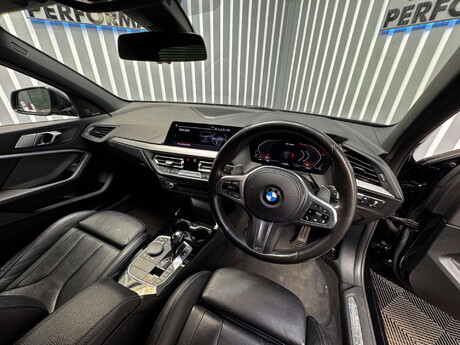 BMW 1 Series 2.0 M135i Hatchback 5dr Petrol Auto xDrive Euro 6 (s/s) (306 ps) 41
