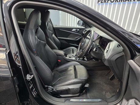 BMW 1 Series 2.0 M135i Hatchback 5dr Petrol Auto xDrive Euro 6 (s/s) (306 ps) 21