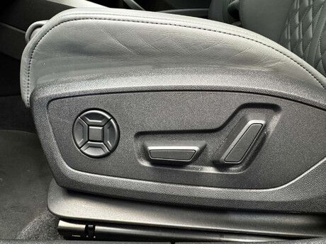Audi S3 2.0 TFSI Vorsprung Saloon 4dr Petrol S Tronic quattro Euro 6 (s/s) (310 ps) 10
