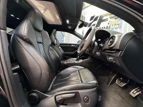Audi RS3 2.5 TFSI Audi Sport Edition Saloon 4dr Petrol S Tronic quattro Euro 6 (s/s) 7