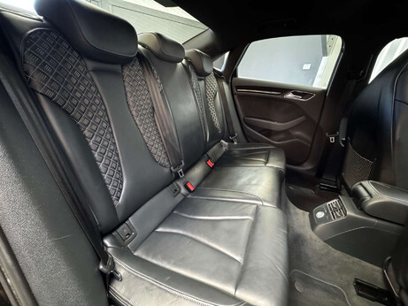 Audi RS3 2.5 TFSI Audi Sport Edition Saloon 4dr Petrol S Tronic quattro Euro 6 (s/s) 5