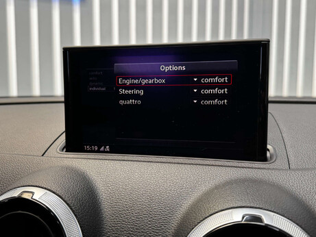 Audi RS3 2.5 TFSI Audi Sport Edition Saloon 4dr Petrol S Tronic quattro Euro 6 (s/s) 22